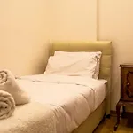Cozy And Central Apartment Near Shore And Trendy Attractions In Karsiyaka, Izmir